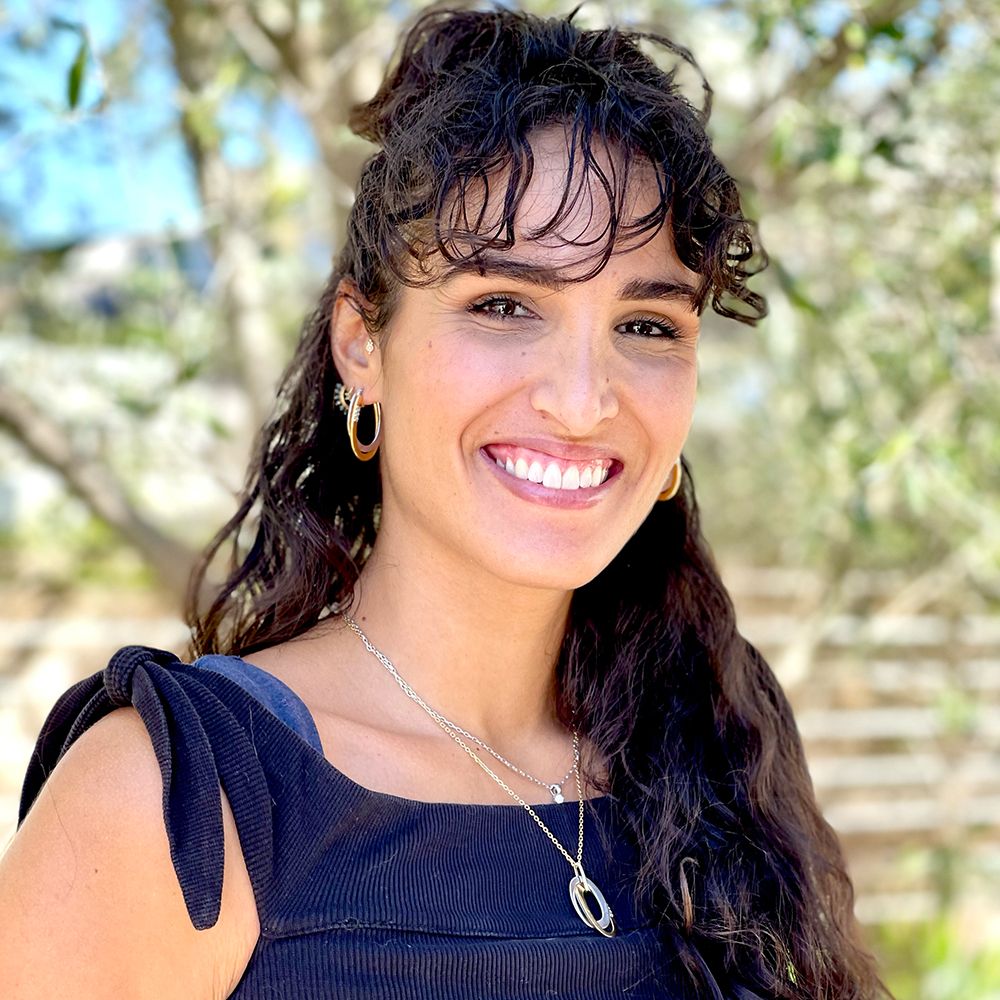 Cassandre Girard Headshot